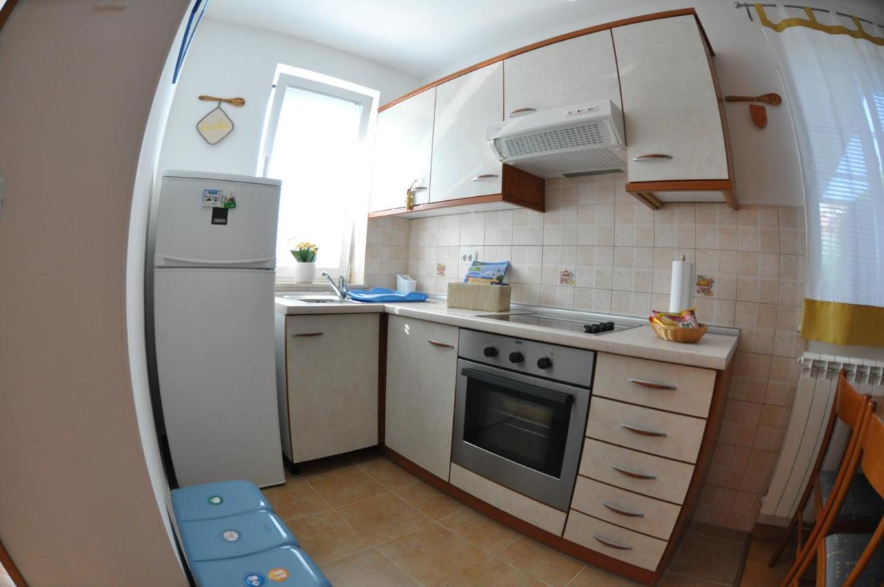 Apartma Brnistra Ginestra Koper Exterior foto