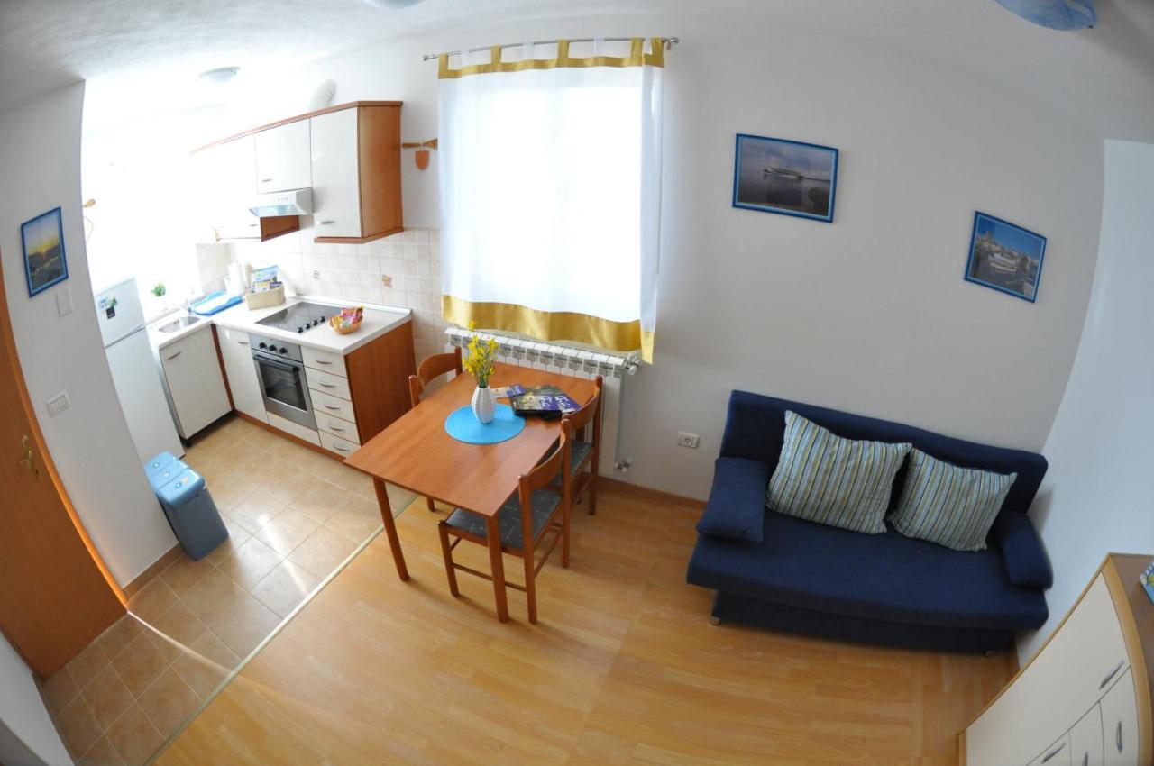 Apartma Brnistra Ginestra Koper Exterior foto